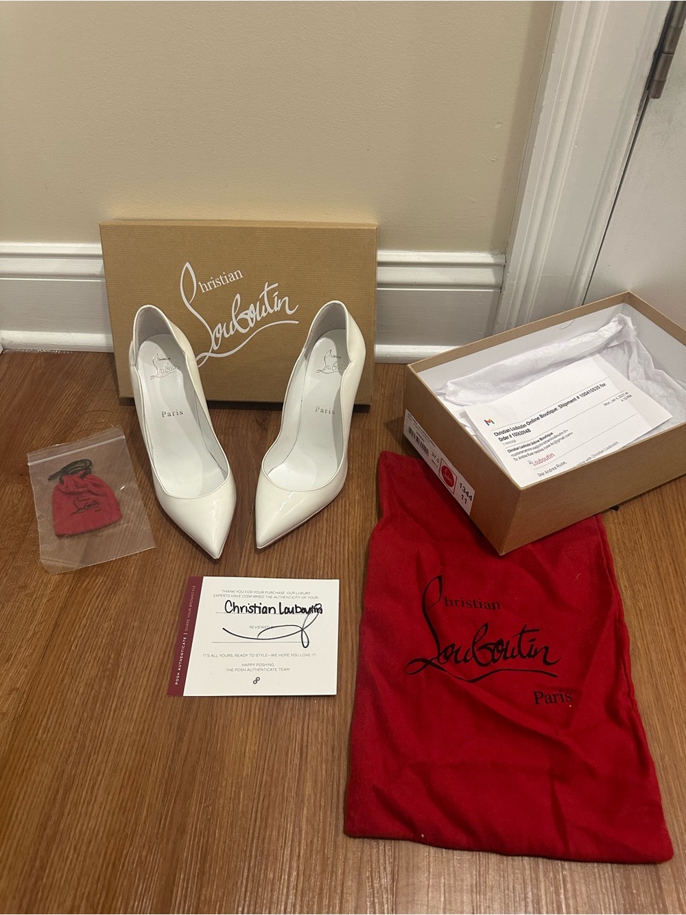 Christian Louboutin Hot Chick 37.5